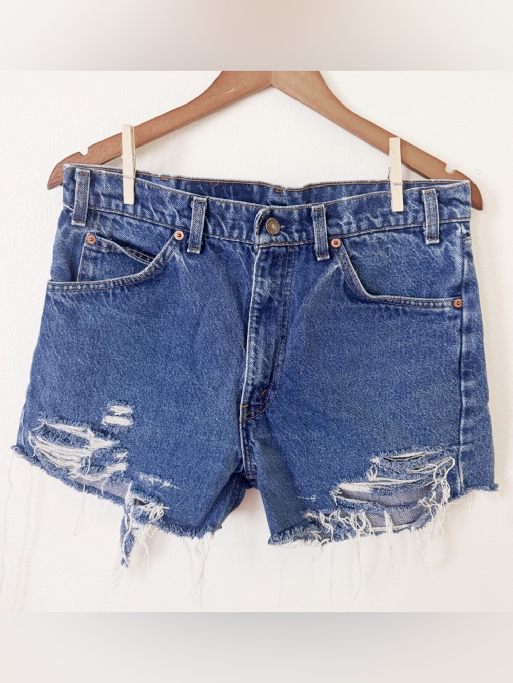 Vintage orange tab Levi 505s High-Rise Distressed Denim Shorts size 34